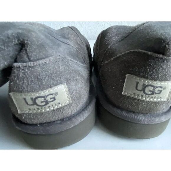 UGG Australia Larynn 1005396K Grey Suede Boots Girls Sz 5 Women’s 7 - Picture 5 of 10